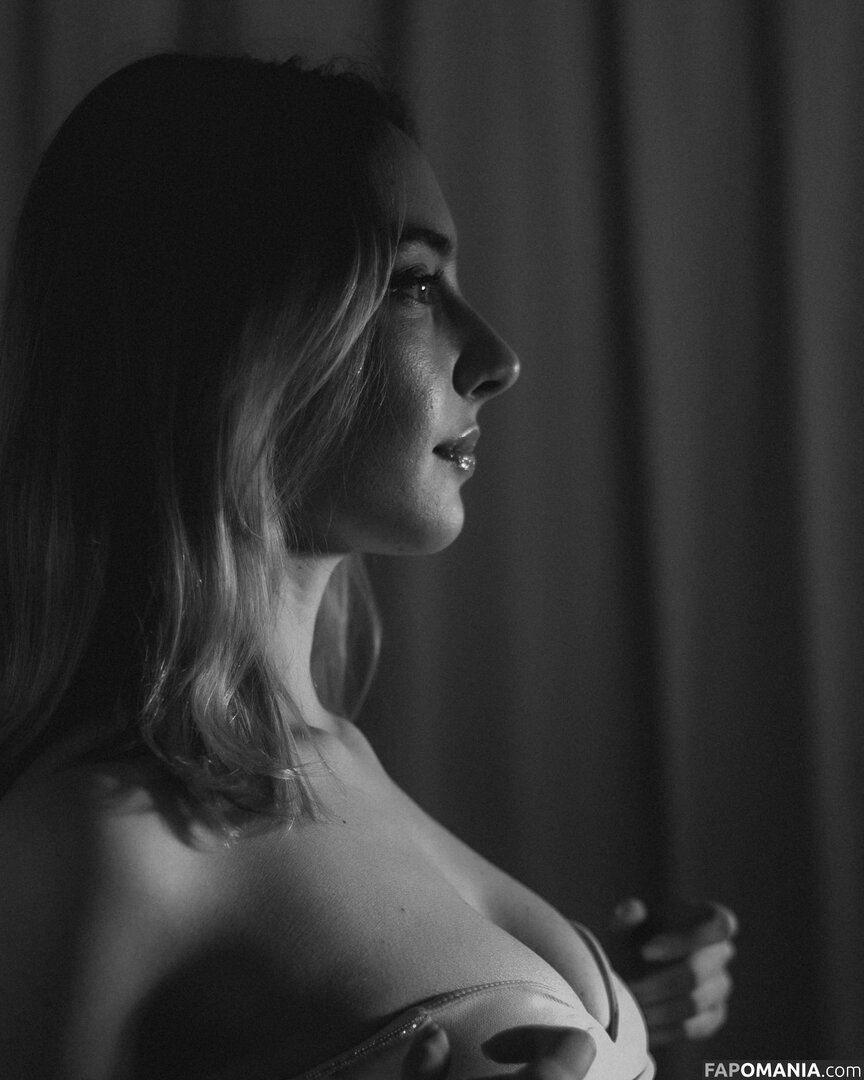 Alissa Strekozova / alissaofficial_ Обнажённый OnlyFans  Утёкшее фото #5