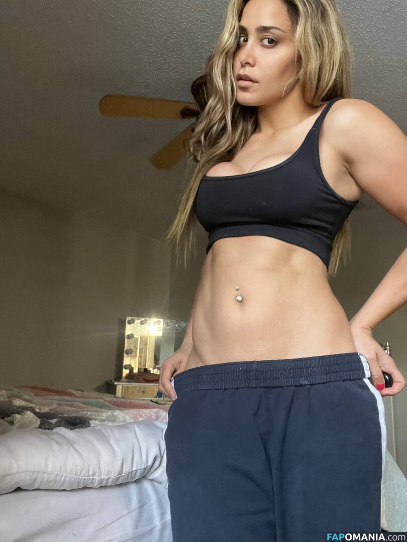 Aliyah Обнажённый OnlyFans  Утёкшее фото #3