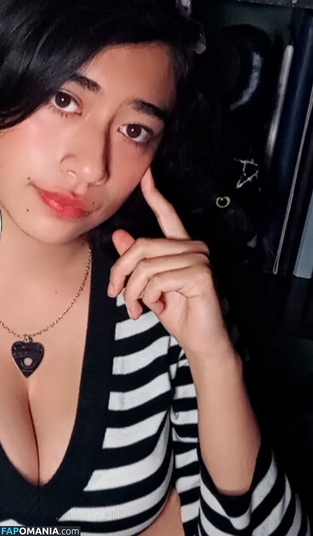 Allisauria / https: Обнажённый OnlyFans  Утёкшее фото #18