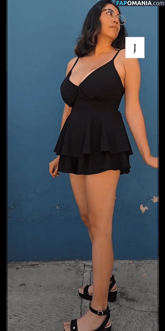 Allisauria / https: Обнажённый OnlyFans  Утёкшее фото #24