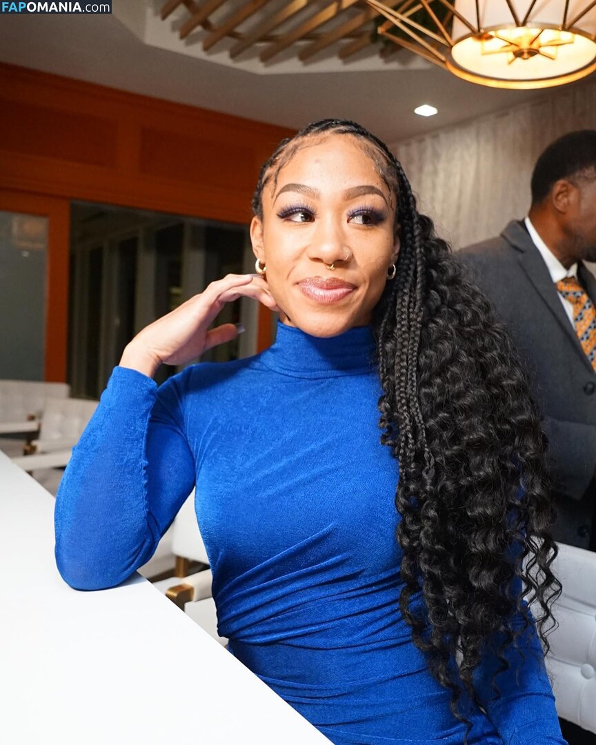 Alycia Baumgardner / alyciabaumgardner Обнажённый OnlyFans  Утёкшее фото #4
