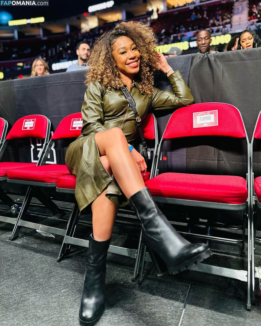 Alycia Baumgardner / alyciabaumgardner Обнажённый OnlyFans  Утёкшее фото #10