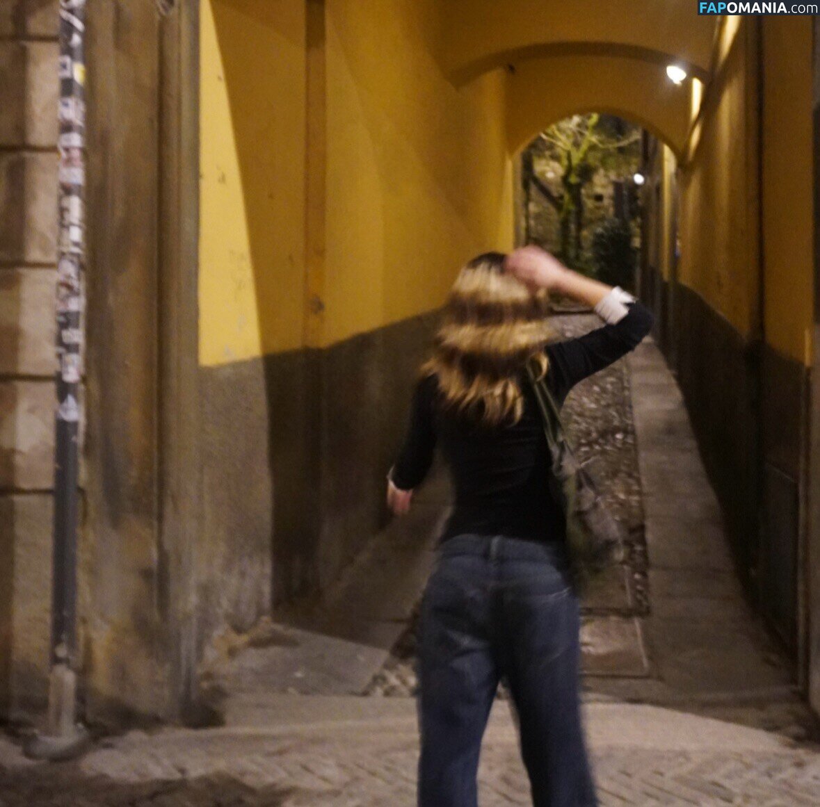 Alysa Liu / AlysaLiu / alysaxliu / https: Обнажённый OnlyFans  Утёкшее фото #1