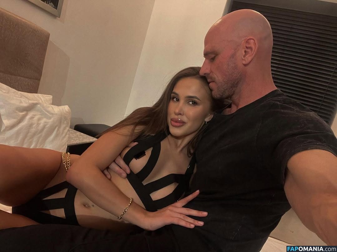 Alyssa Bounty / AlyssaBounty / an___aaaaaa Обнажённый OnlyFans  Утёкшее фото #1