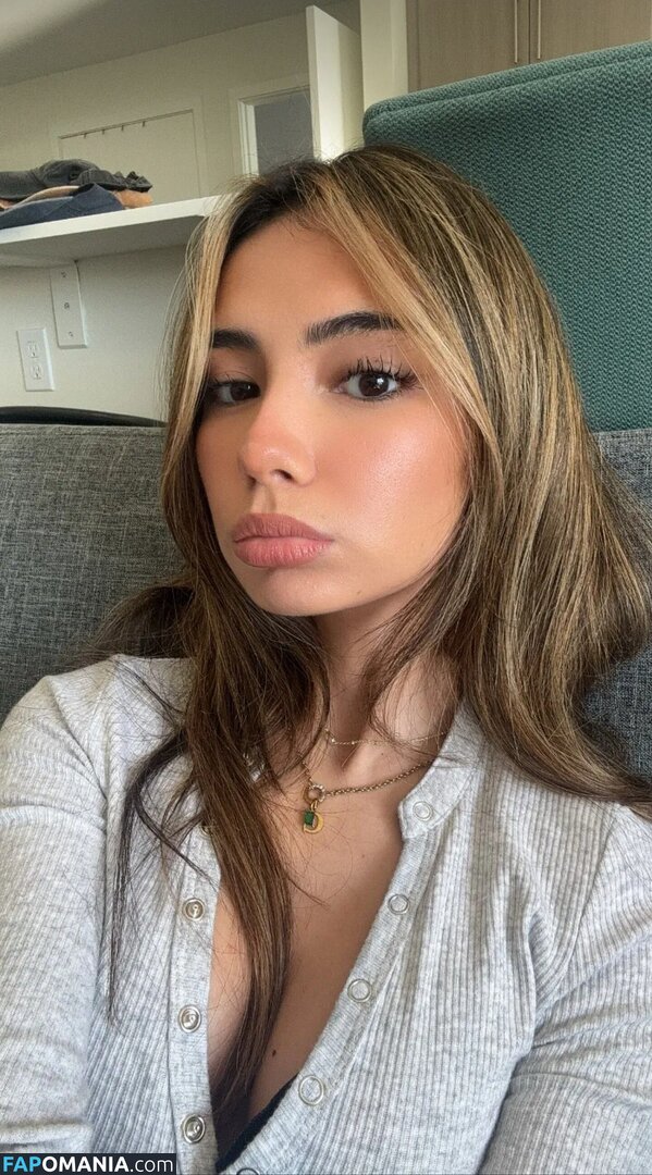 alyssa.sanchez / lousyfaerie Обнажённый OnlyFans  Утёкшее фото #7