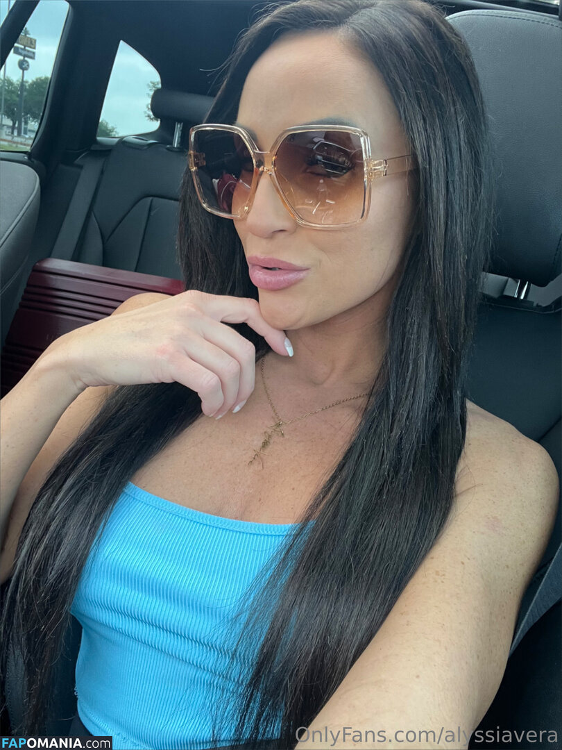alyssiavera / verafiedxo Обнажённый OnlyFans  Утёкшее фото #207