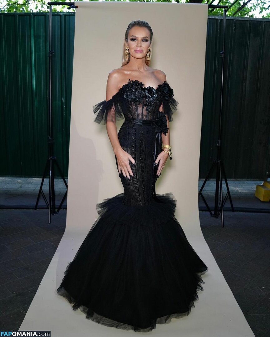 Amanda Holden / noholdenback Обнажённый OnlyFans  Утёкшее фото #622