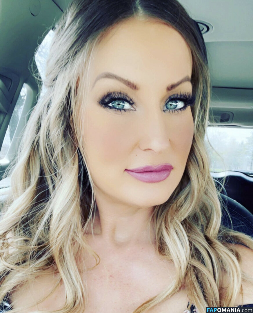 AmberHaines26 / Ambiedawn26 / Cougarfans3333 Обнажённый OnlyFans  Утёкшее фото #4