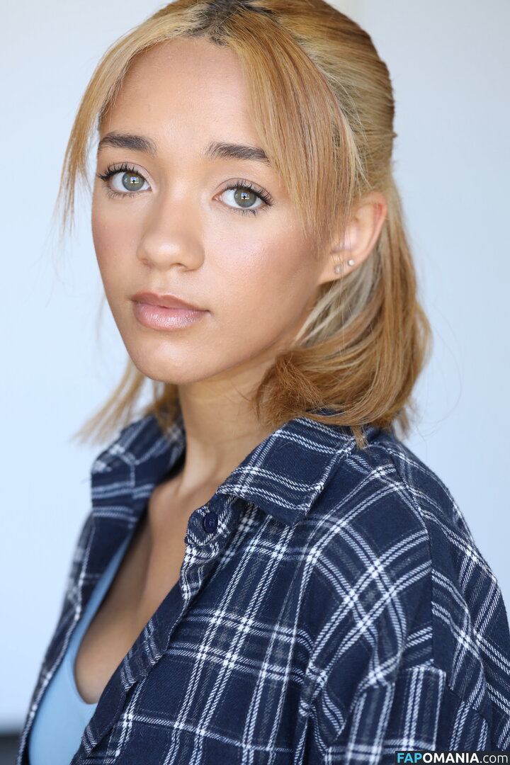 Amirah J Обнажённый OnlyFans  Утёкшее фото #5