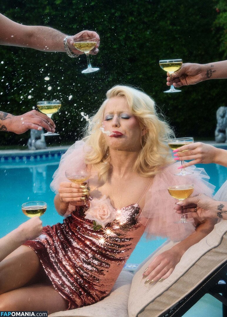 Amy Taylor / Amyl And The Sniffers / amytaylor / caltexcowgirll Обнажённый OnlyFans  Утёкшее фото #2