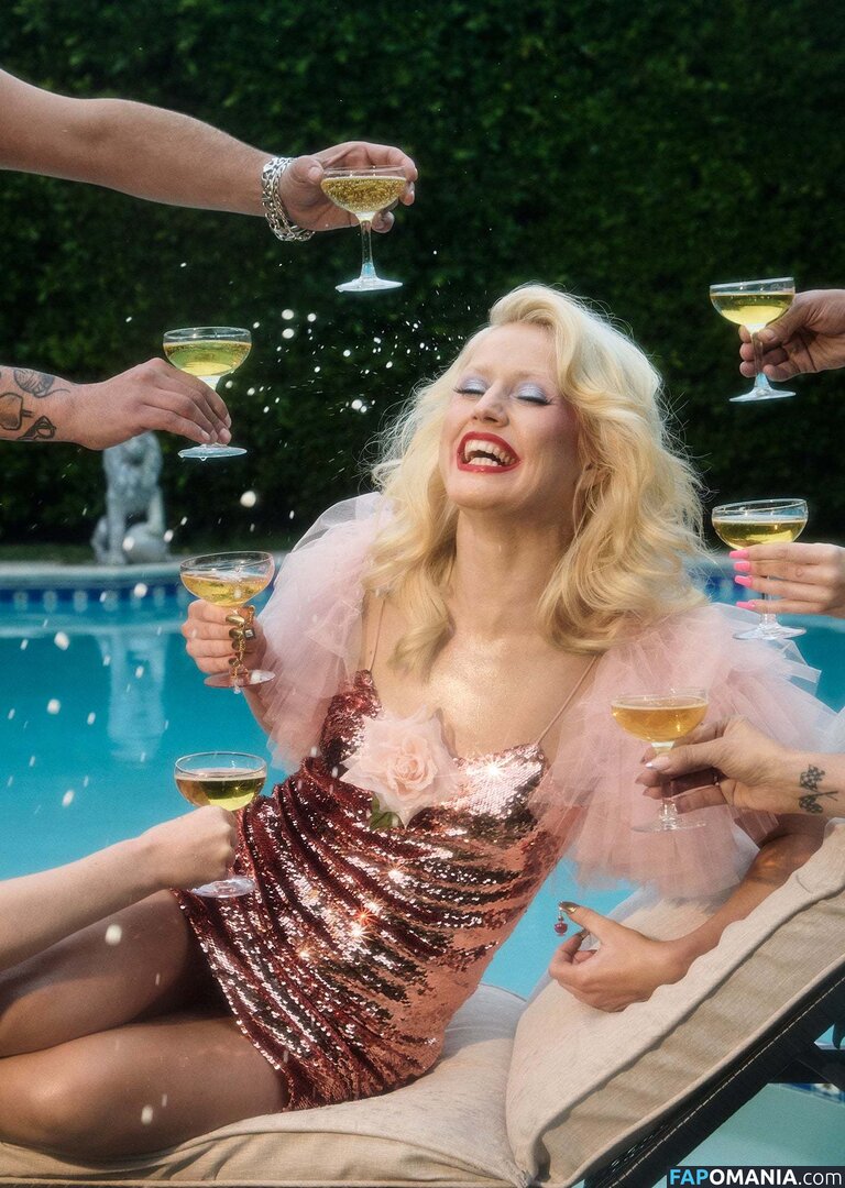 Amy Taylor / Amyl And The Sniffers / amytaylor / caltexcowgirll Обнажённый OnlyFans  Утёкшее фото #15