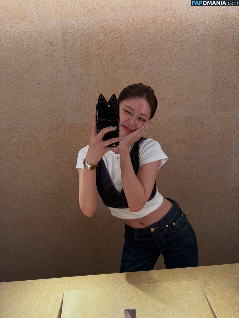 An IVE / An Yujin 안유진 | / _yujin_an Обнажённый OnlyFans  Утёкшее фото #6