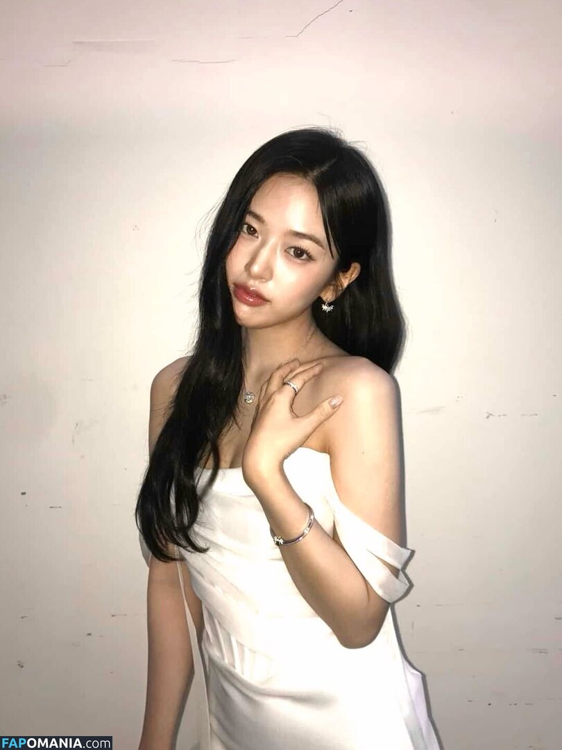 An IVE / An Yujin 안유진 | / _yujin_an Обнажённый OnlyFans  Утёкшее фото #30