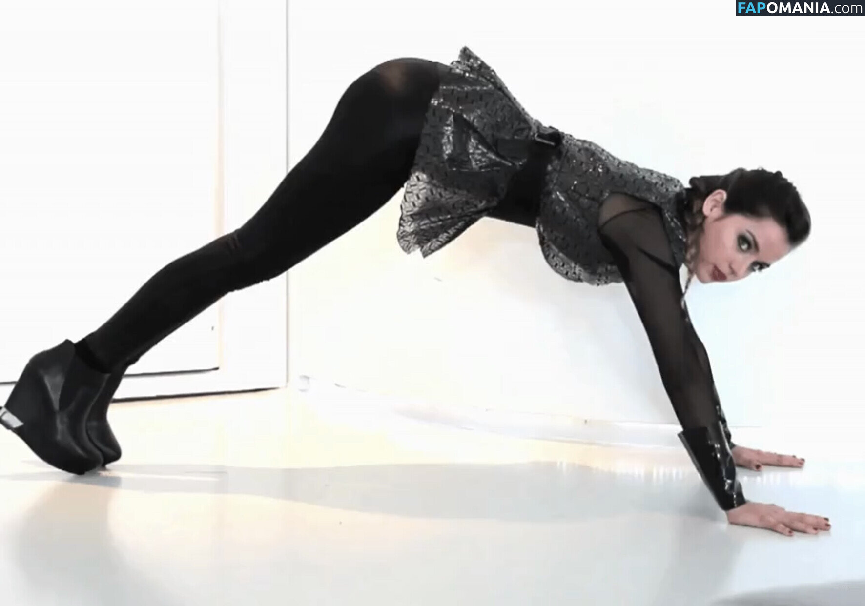 Ana De Armas / ana_d_armas / anadearmas / anadearmasdaily / https: Обнажённый OnlyFans  Утёкшее фото #1406