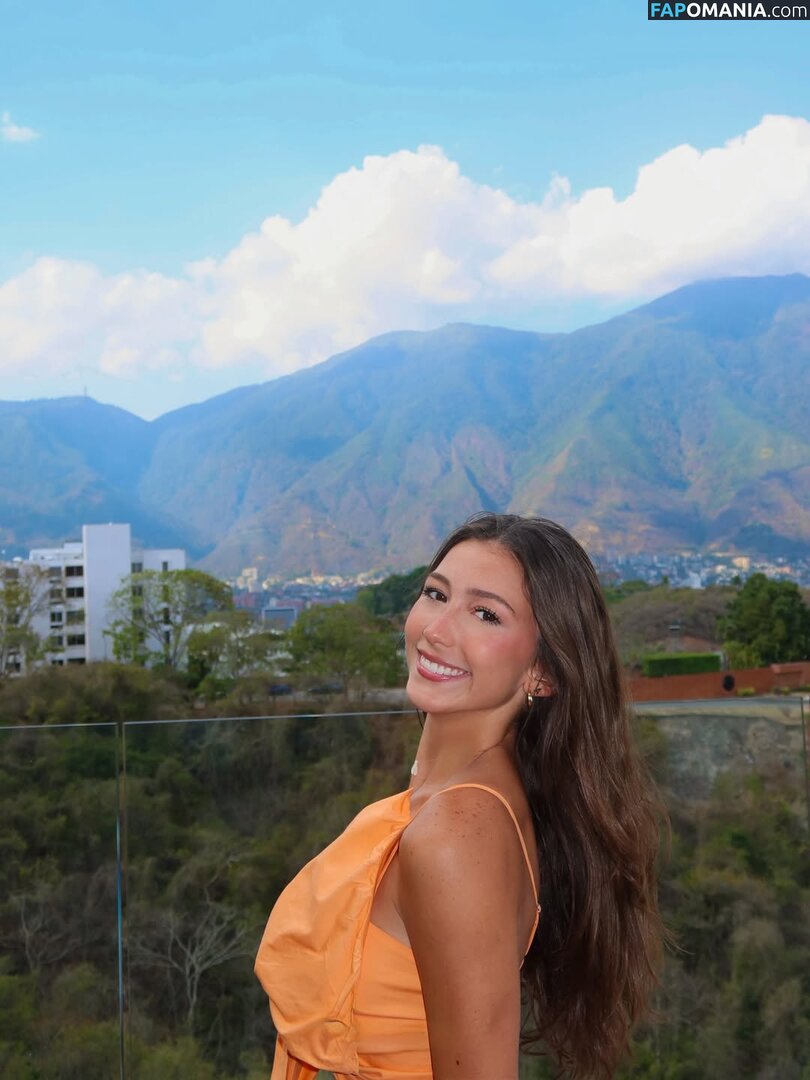 Ana Pacella / Anabarbara1108 / anachuii Обнажённый OnlyFans  Утёкшее фото #4