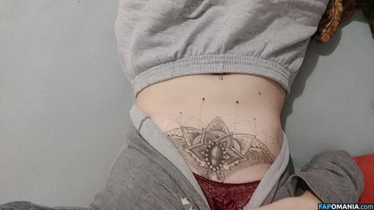 Ana Schineider / aninha MusadoMetal / aninhaaagff / littlebuffblondie Обнажённый OnlyFans  Утёкшее фото #1