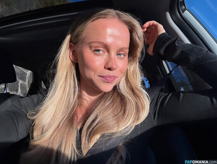 Andrea Rooth / andrea.rooth Обнажённый OnlyFans  Утёкшее фото #1