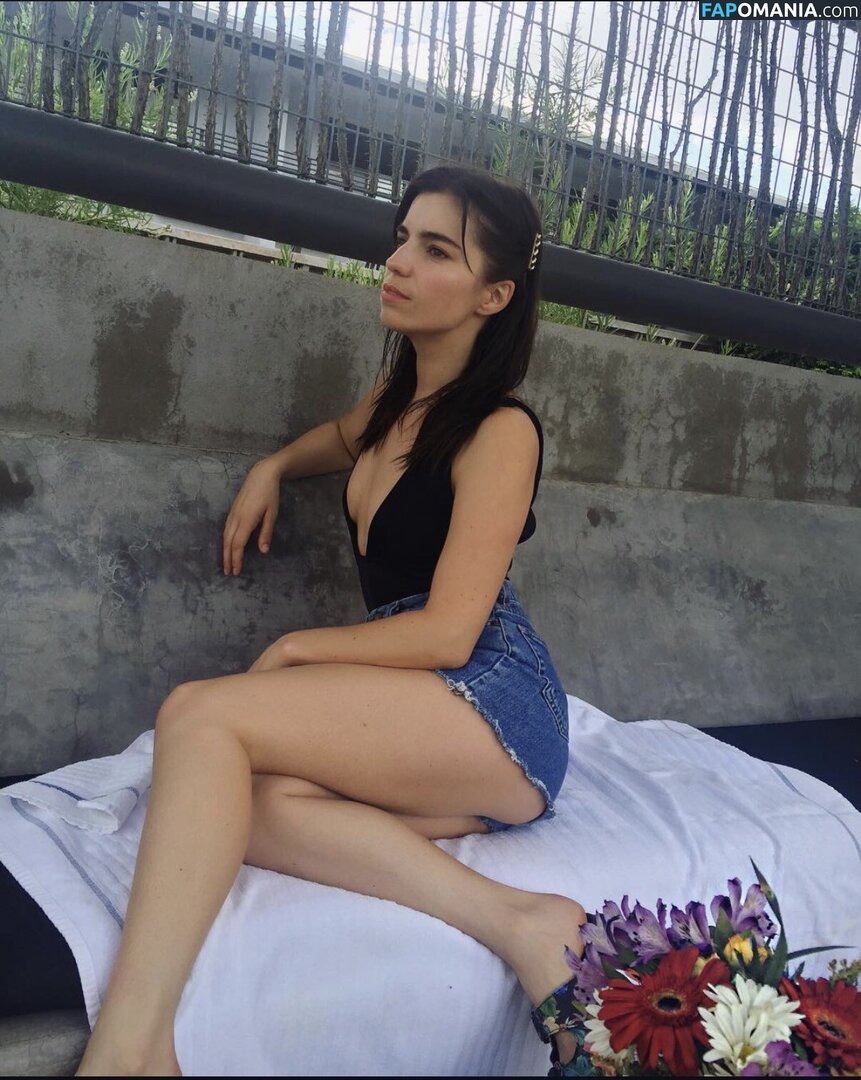 Angela Trimbur / angelatrimbur / angelatrimburdance Обнажённый OnlyFans  Утёкшее фото #6