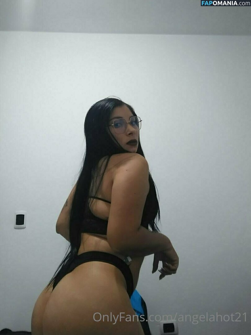 angelahot21 / lilhunee21 Обнажённый OnlyFans  Утёкшее фото #14