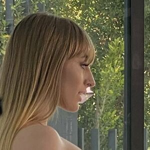 angelyoungsxxx