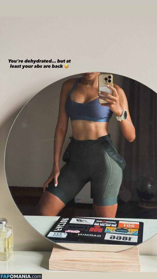 Ann Pow / https: Обнажённый OnlyFans  Утёкшее фото #1