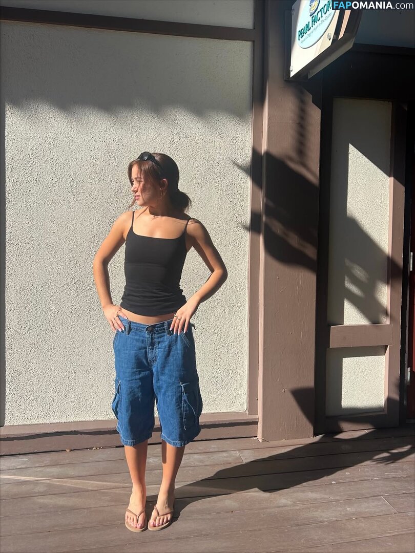 Anna Cathcart / annacathcart Обнажённый OnlyFans  Утёкшее фото #1