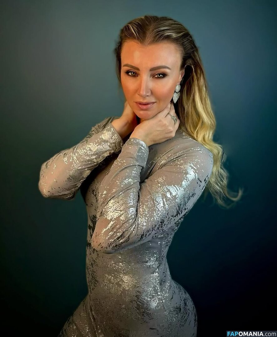 Anna Policarpova / aniuta_777 Обнажённый OnlyFans  Утёкшее фото #4