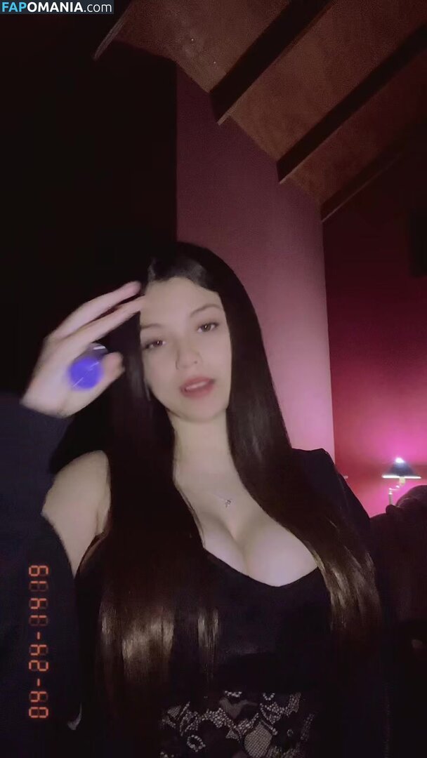 antoniia.blessed / https: Обнажённый OnlyFans  Утёкшее фото #2