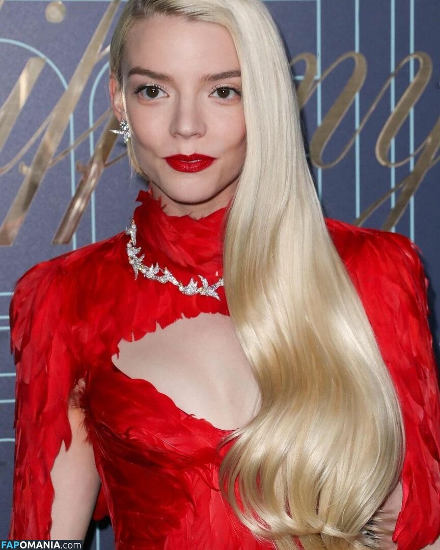 Anya Taylor-Joy / anyataylorjoy / taylorjoyvip Обнажённый OnlyFans  Утёкшее фото #134