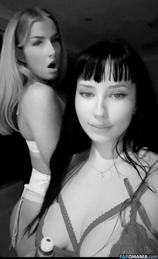 Aprilxo / _oshagracee_ Обнажённый OnlyFans  Утёкшее фото #5