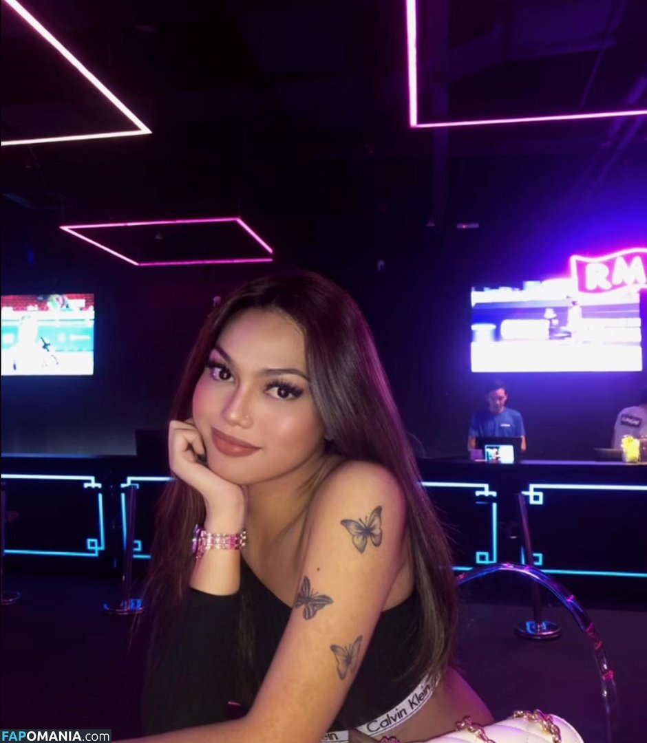 Ariana Tashne / ariana / arianatashnee Обнажённый OnlyFans  Утёкшее фото #3