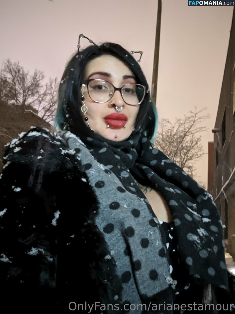 Ariane Saint Amour / ariane_st.amour / arianestamour Обнажённый OnlyFans  Утёкшее фото #2