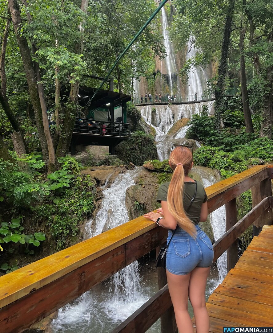 Aurora Menchaca / aurora_mgzz / auroramenchacaoficial / https: Обнажённый OnlyFans  Утёкшее фото #14