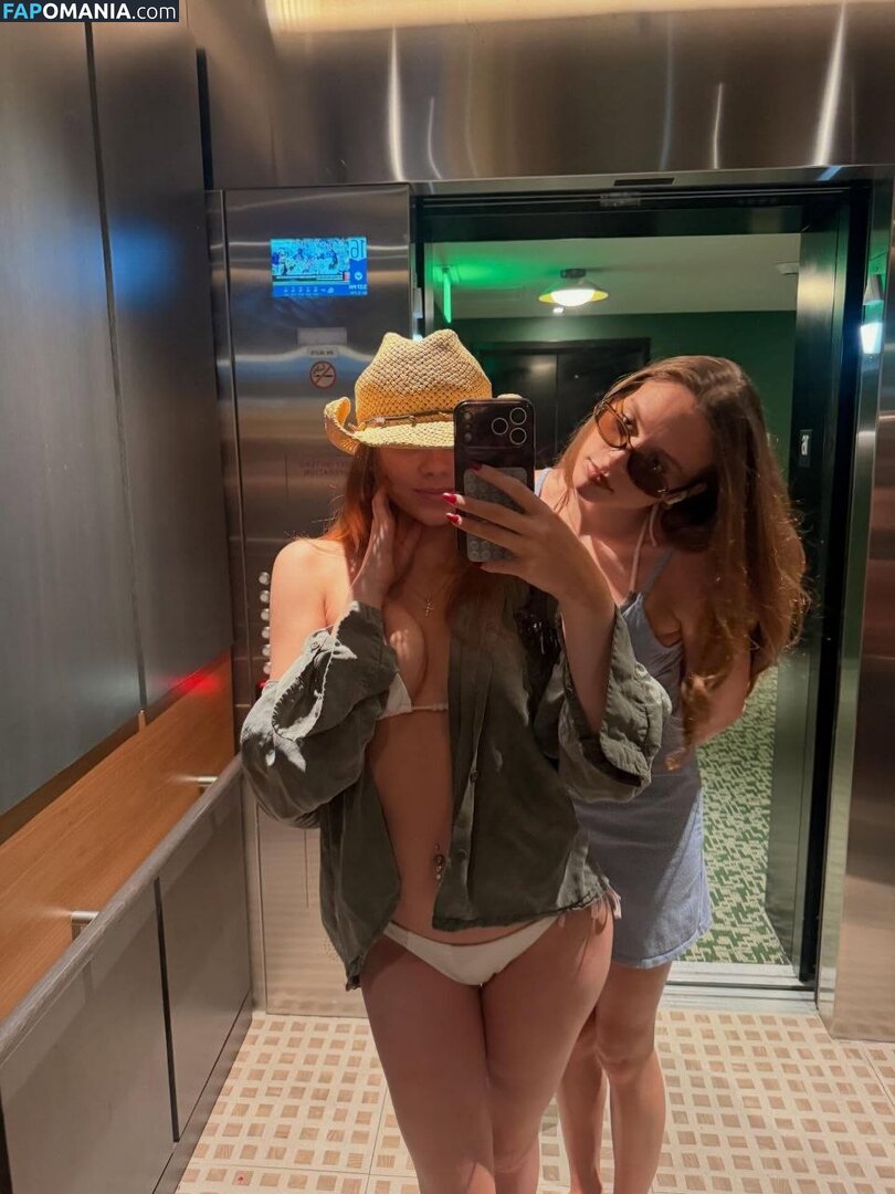 Aurorafoxxxx / scarlettaaurora / ursweetscar / yoursweetaurora Обнажённый OnlyFans  Утёкшее фото #14