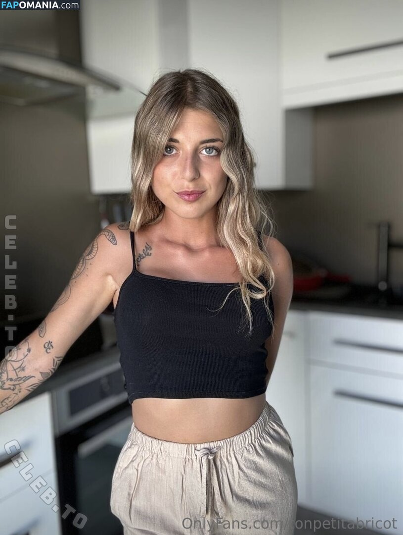 Ava Abricot / lepetit.abricot / tonpetitabricot Обнажённый OnlyFans  Утёкшее фото #4