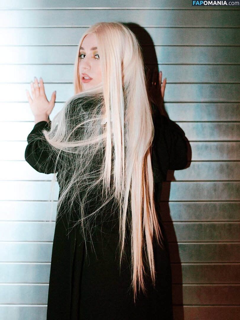 Ava Max / avamax / plharleyquinn Обнажённый OnlyFans  Утёкшее фото #896