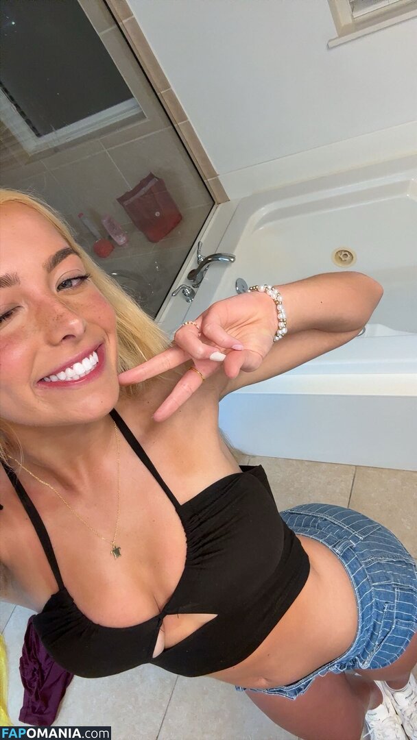 Ava Nucci / ava.nucci Обнажённый OnlyFans  Утёкшее фото #35