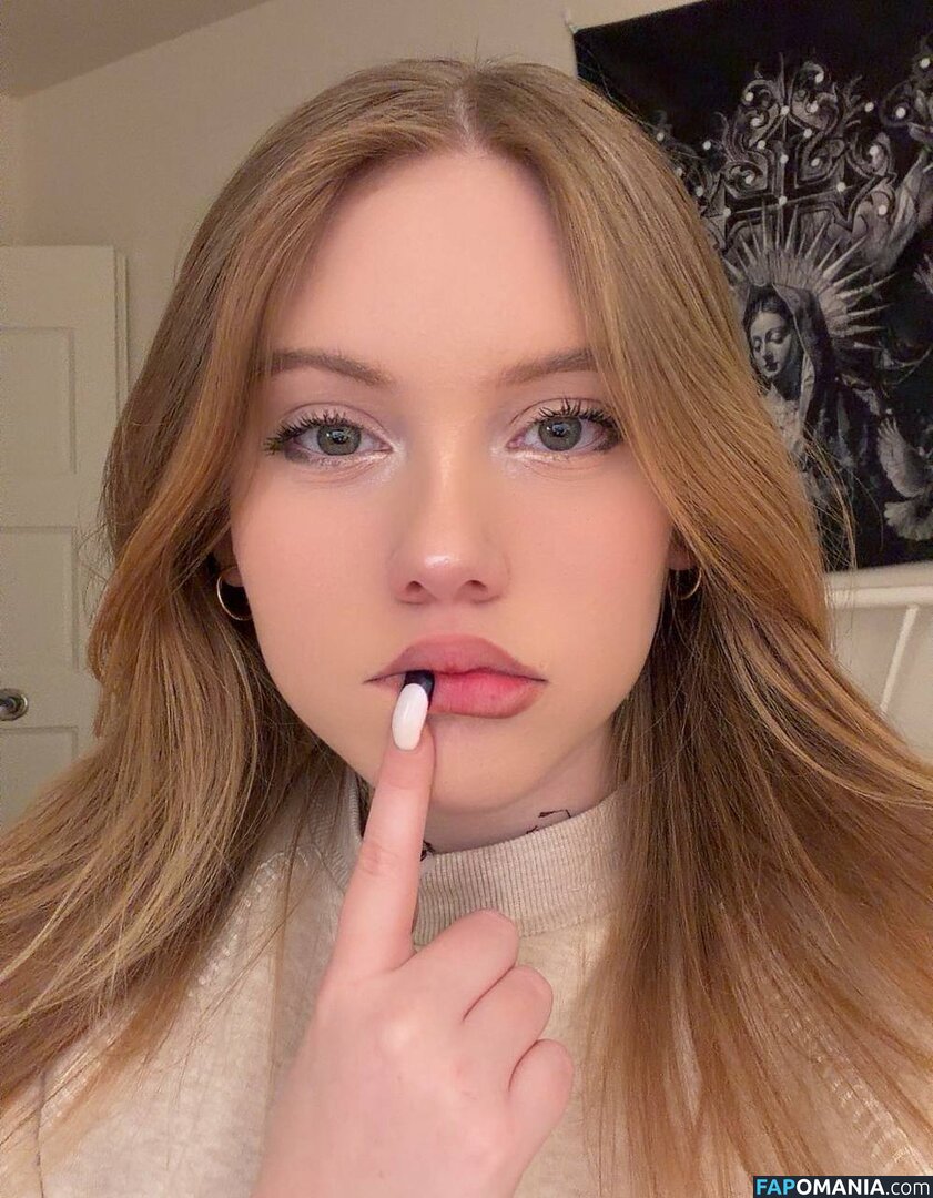 Avrrorkar / kira Avrrorka / kirakryl07 Обнажённый OnlyFans  Утёкшее фото #2