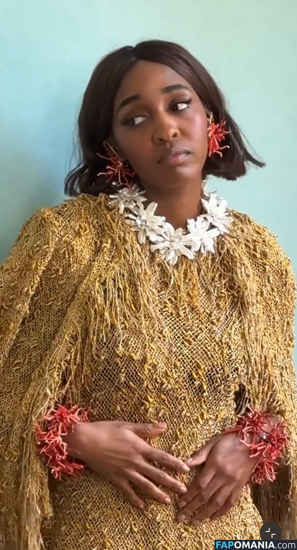 Ayo Edebiri / ayoedebiri Обнажённый OnlyFans  Утёкшее фото #15