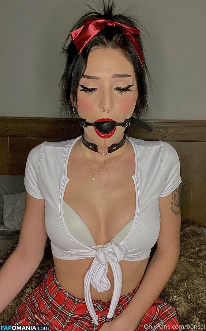 b0nsai / b0nzai / jaz_sinclair Обнажённый OnlyFans  Утёкшее фото #9