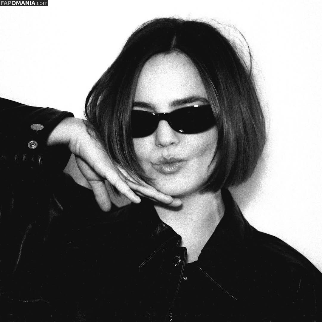 Bailee Madison / baileemadison / bailey_madis0n Обнажённый OnlyFans  Утёкшее фото #27