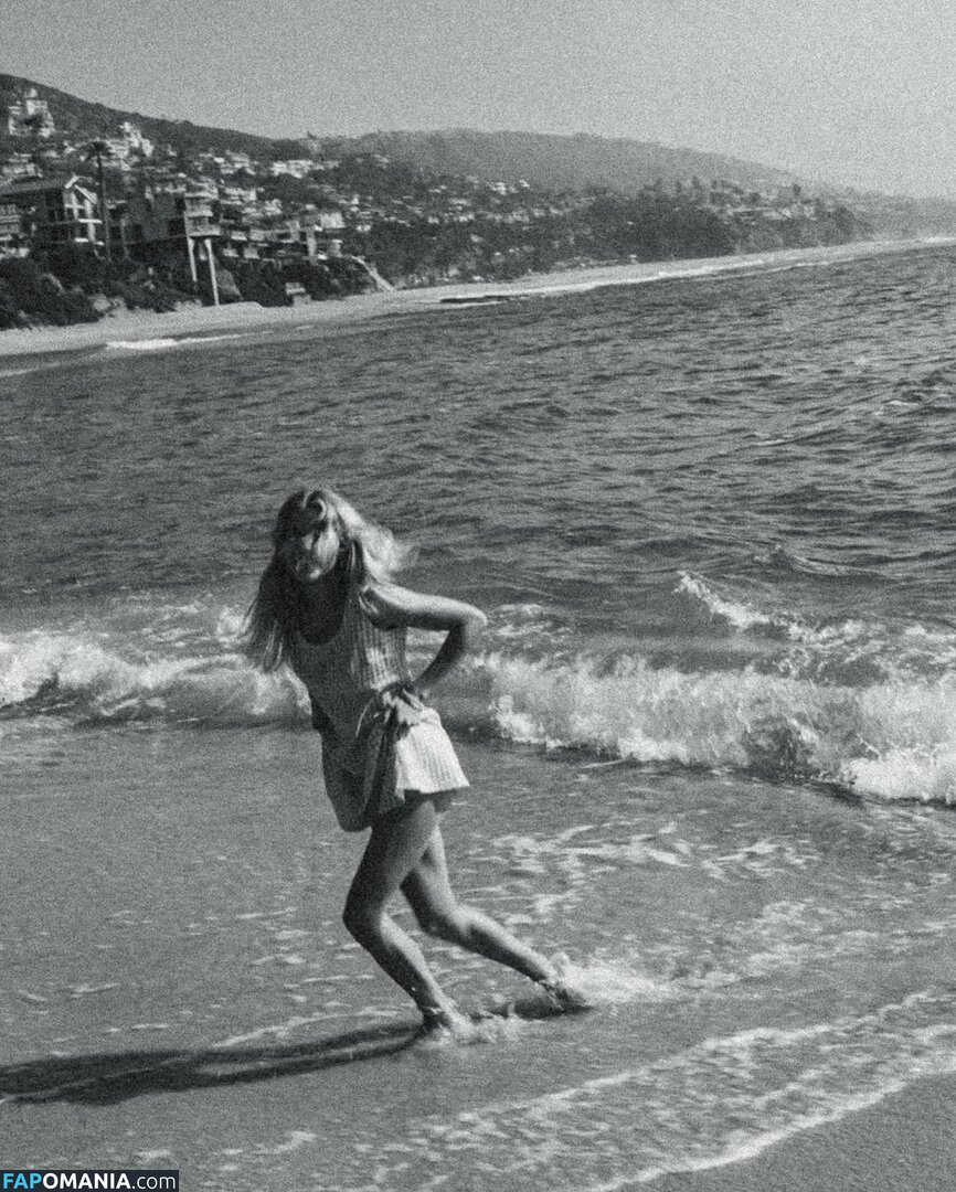 Becca Means / bbnoboobs / beccameans Обнажённый OnlyFans  Утёкшее фото #123