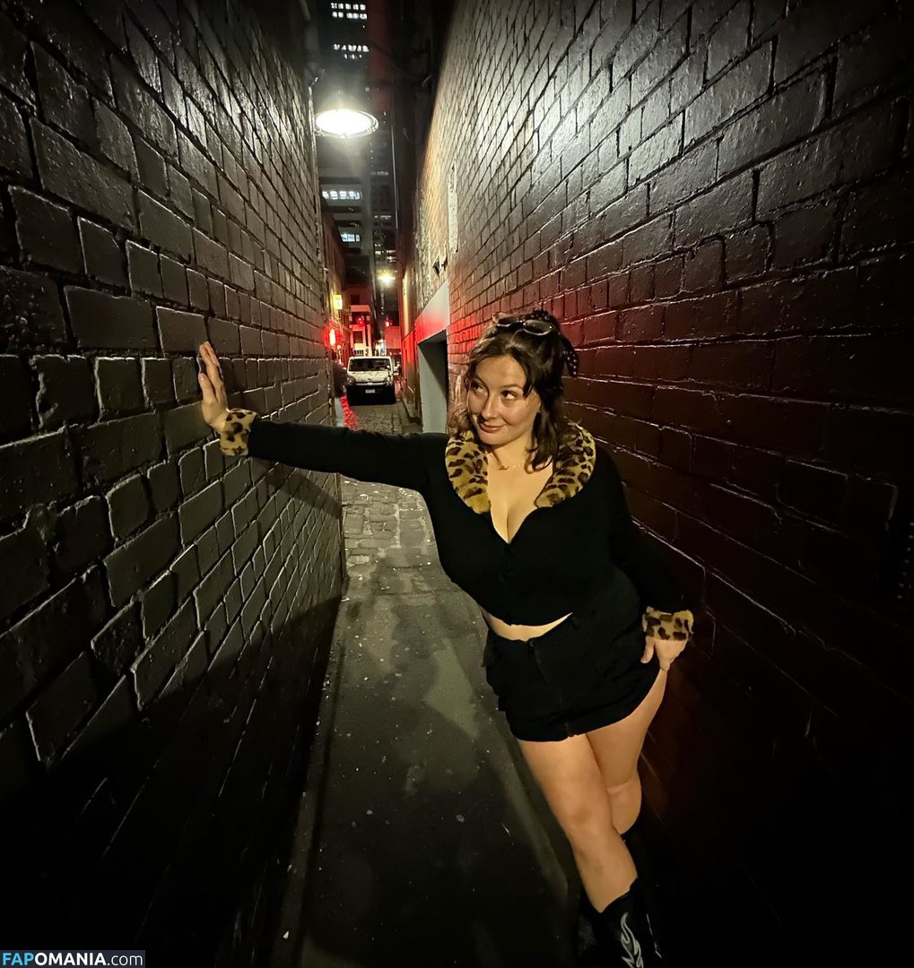 Bel Larcombe / Slice_of_salami_ / Bel Larcombe slice_of_salami_ / bel_larcombe_ Обнажённый OnlyFans  Утёкшее фото #15