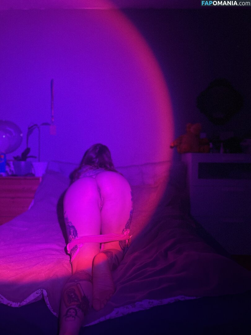 belaya_devushka / зато красивая Обнажённый OnlyFans  Утёкшее фото #3