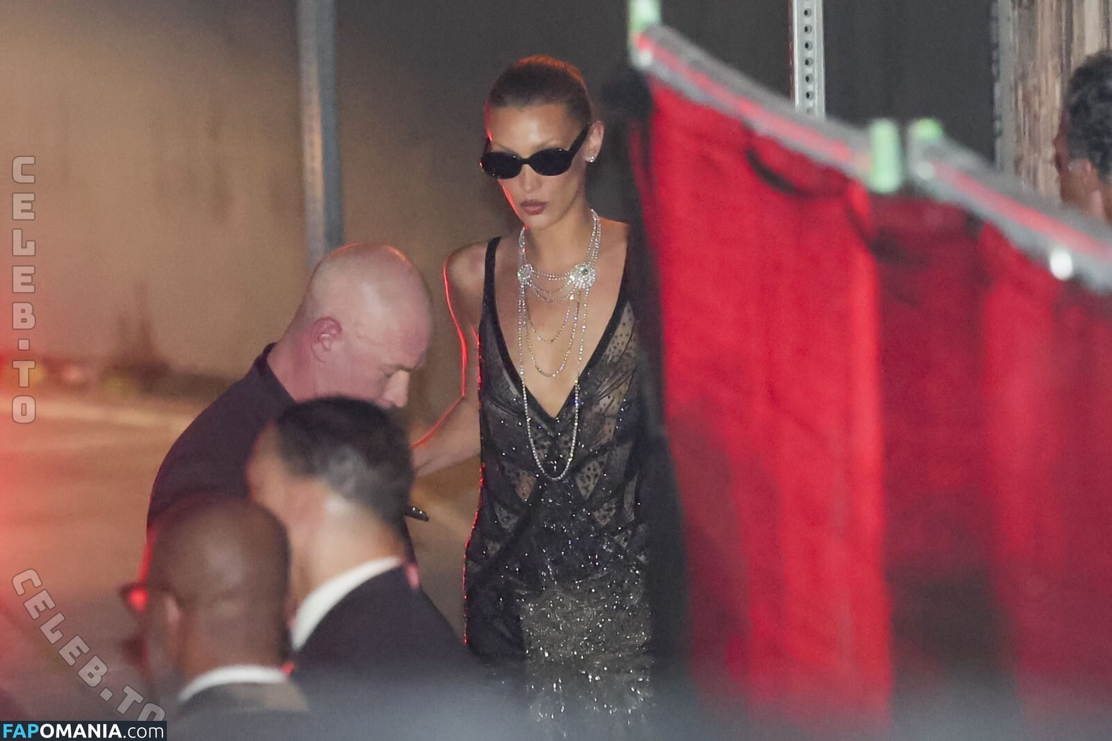 Bella Hadid / OfficialBellaHadid / bellahadid Обнажённый OnlyFans  Утёкшее фото #863