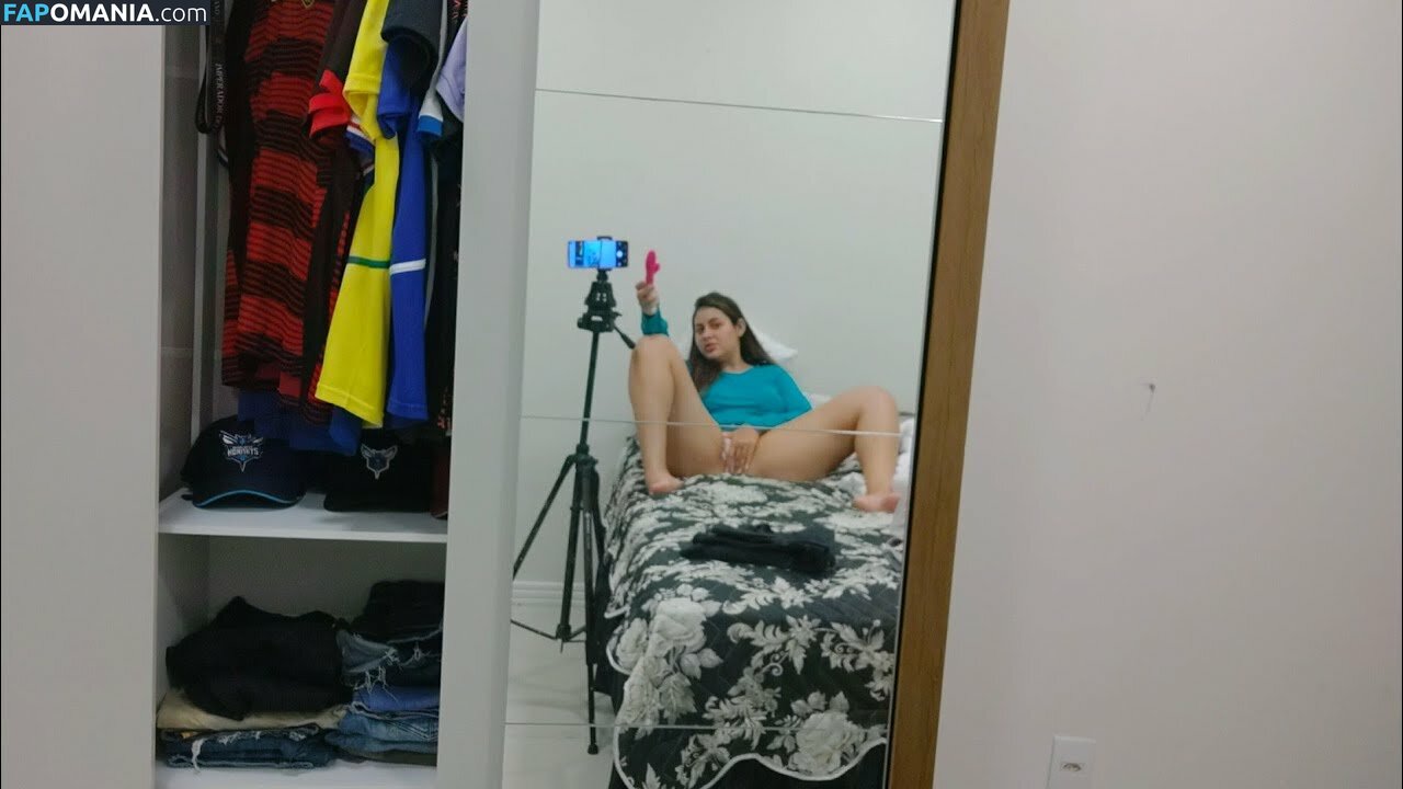 Bella Menezes / isamnzs / isinha meneses / isinhamnzs / prontomostreii Обнажённый OnlyFans  Утёкшее фото #33