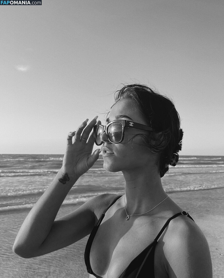 Bella / bellahadid / bellaraee Обнажённый OnlyFans  Утёкшее фото #5