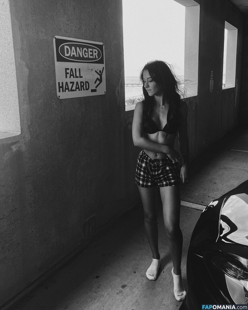 Bella / bellahadid / bellaraee Обнажённый OnlyFans  Утёкшее фото #6