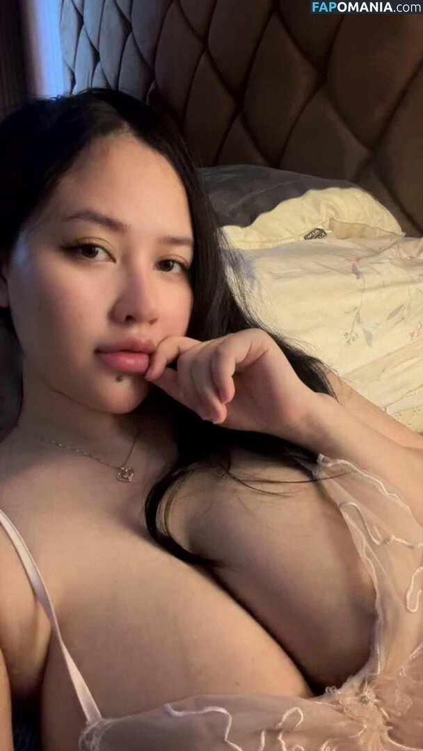 Berlian Ochi / kimberlyawh99 Обнажённый OnlyFans  Утёкшее фото #1