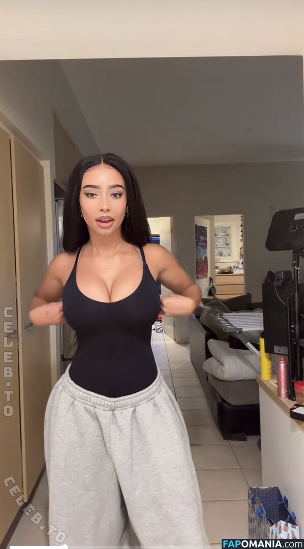 Bianca Alexandra / bianca.alexandrraa / itaintbee Обнажённый OnlyFans  Утёкшее фото #4